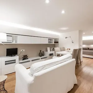 Artist Loft House Bed and breakfast